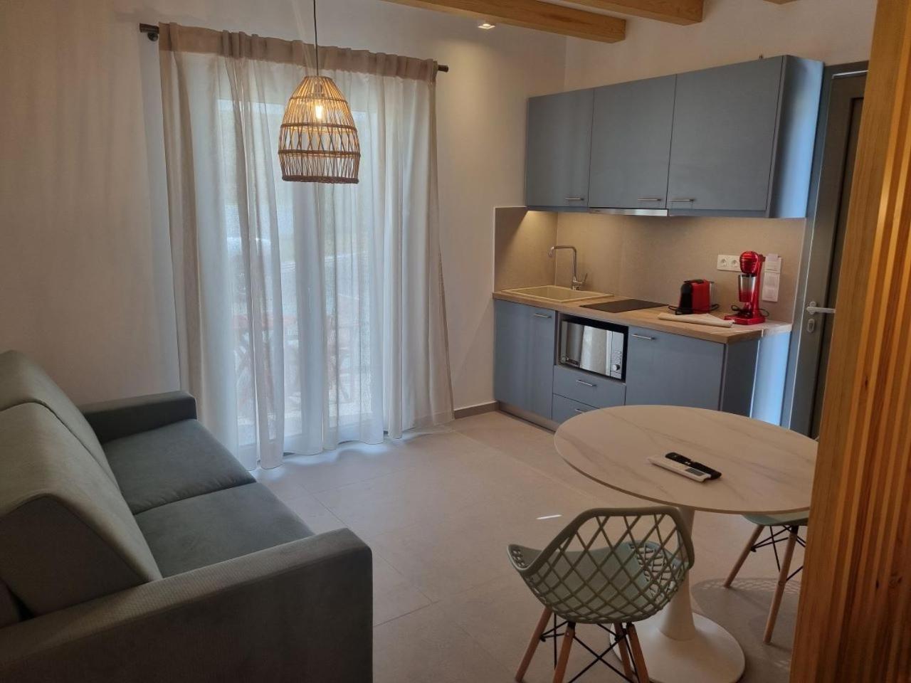 Achilli Apartments Skyros Esterno foto